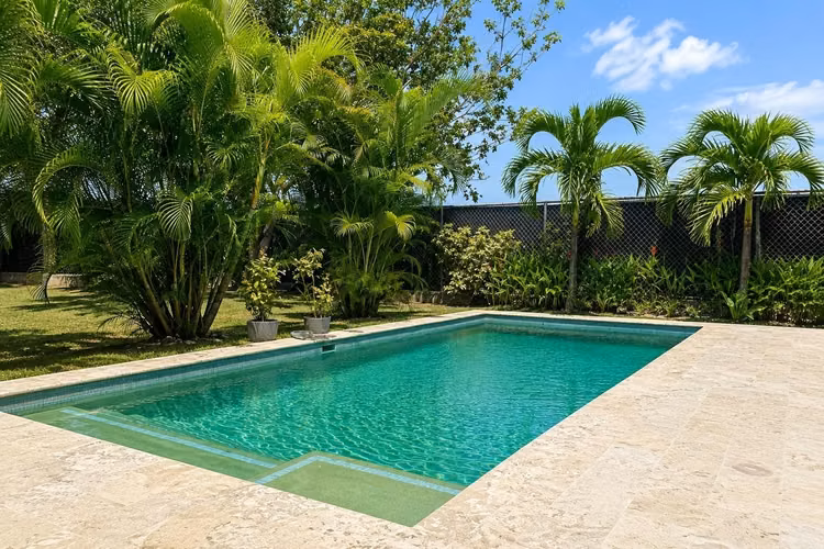 Apartamento tipo casa de Playa con piscina en Punta Caelo, San Carlos - Imagen 7