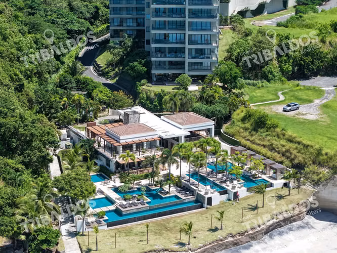 Apartamento tipo casa de Playa con piscina en Punta Caelo, San Carlos