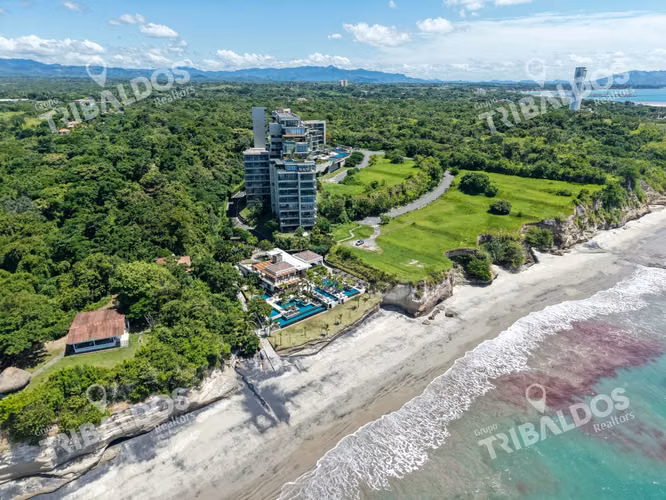 Apartamento tipo casa de Playa con piscina en Punta Caelo, San Carlos