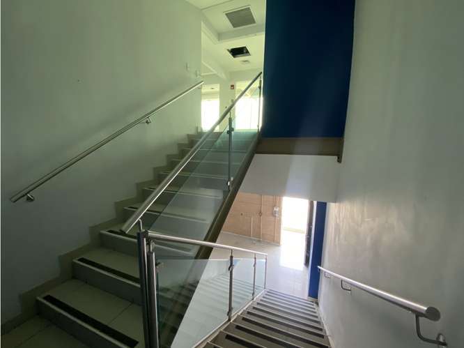 Alquiler de Galera de 1,603 metros en Villa Zaita