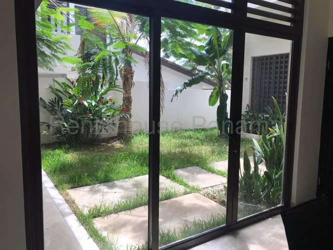 Alquiler de Casa Amoblada en Panama Pacifico Nativa EC - Imagen 9