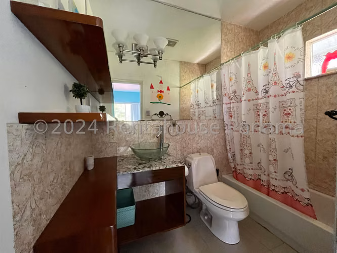 Venta de Casa en Las Cumbres Solo Cliente Directo MC