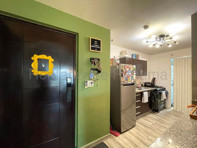 Alquilo Apartamento en Carrasquilla OF27-2197