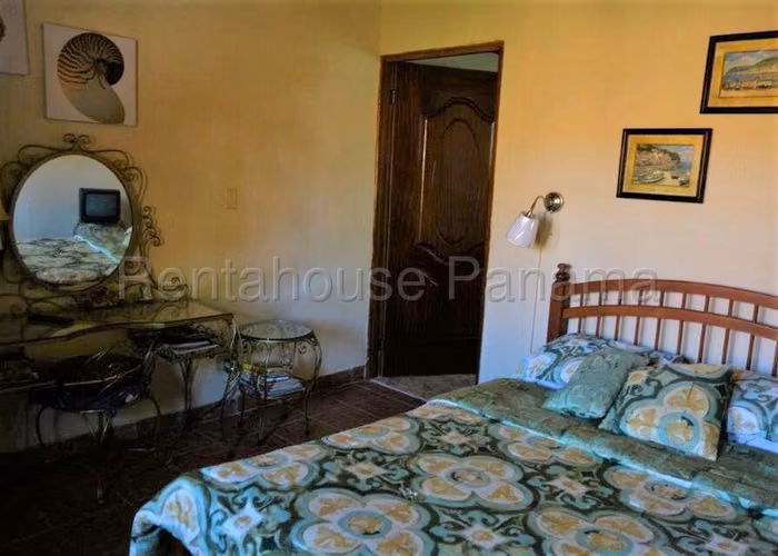 Vendo Casa de 800m2 en San Carlos Villa Margarita 26-7036SRZ - Imagen 9