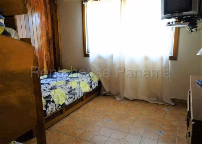 Vendo Casa de 800m2 en San Carlos Villa Margarita 27-7036SRZ - Imagen 13
