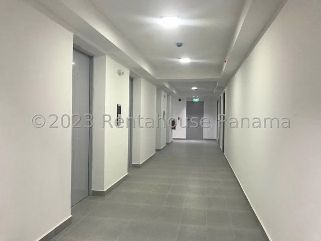 Apartamento en Venta en Via España JG