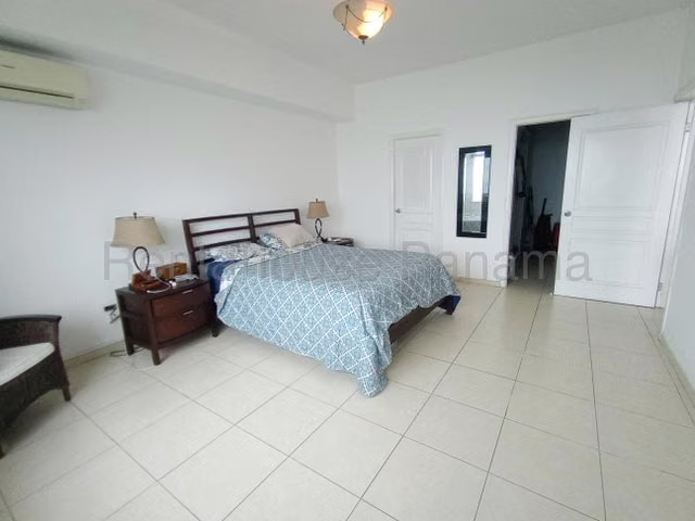 Apartamento en Venta en Avenida Balboa JG