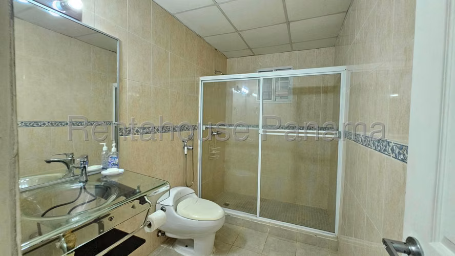 Alquilo Casa de 453m2 en Vista Alegre Quintas de Nuevo Arr 27-438SRZ - Imagen 17