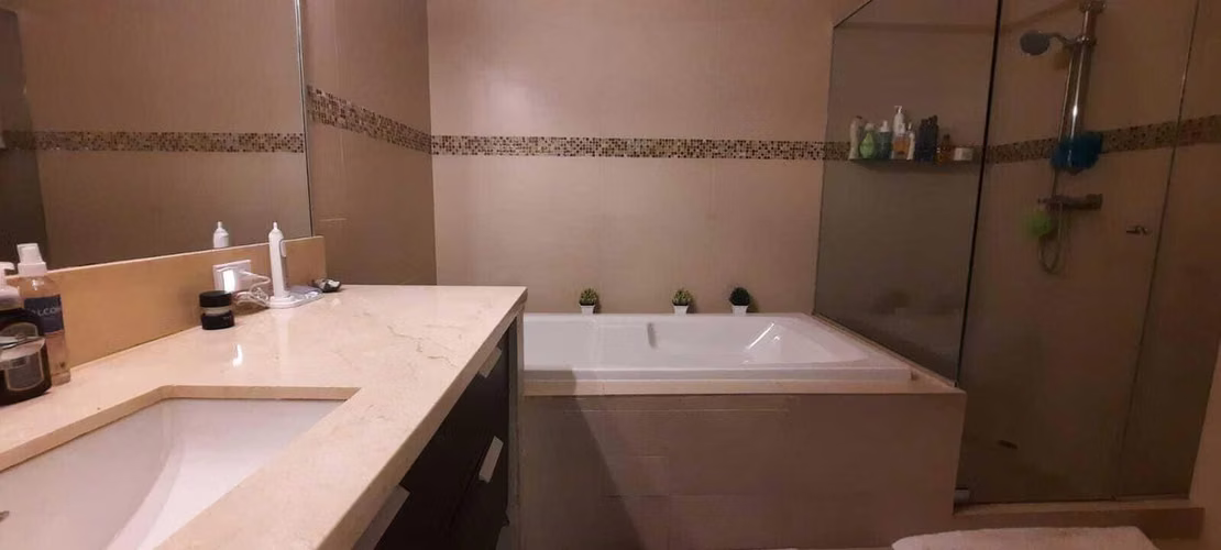 Apartamento de 2 Recámaras con Vista al Mar en Venta en PH Oceanaire, Punta Pacífica | VIK-27-2221