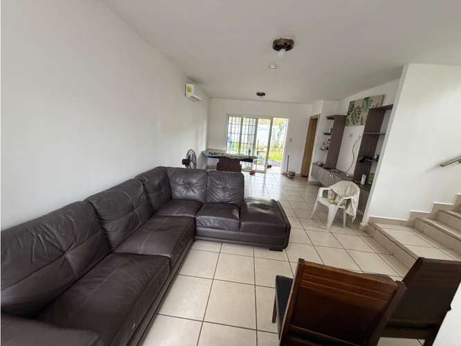 BRISAS DEL GOLF / VICTORIA / 164M / 3 HABITACIONES / PATIO / DUPLEX
