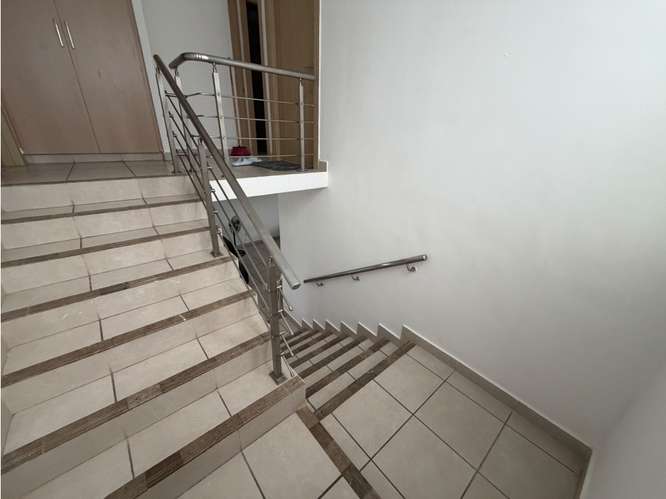 BRISAS DEL GOLF / VICTORIA / 164M / 3 HABITACIONES / PATIO / DUPLEX