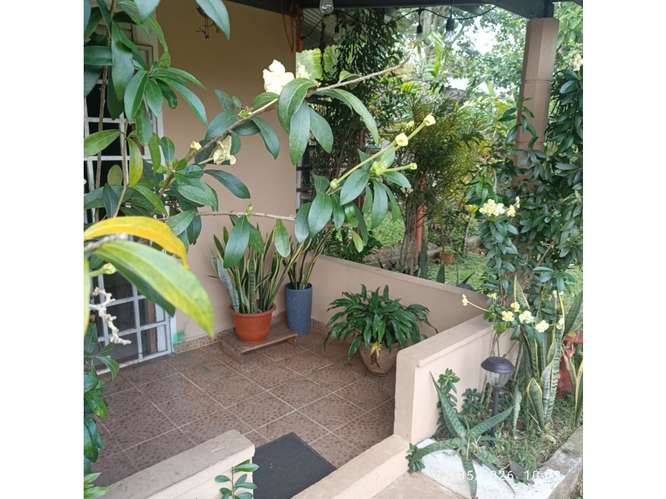 CHORRERA / 3 HABITACIONES / 270 M2 / TERRAZA / PATIO / ZONAS VERDES