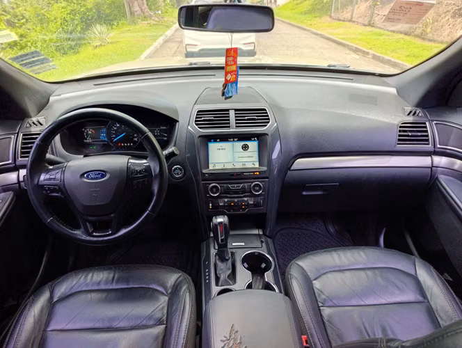 FORD EXPLORER XLT 2018 NEGOCIABLE  - Imagen 6