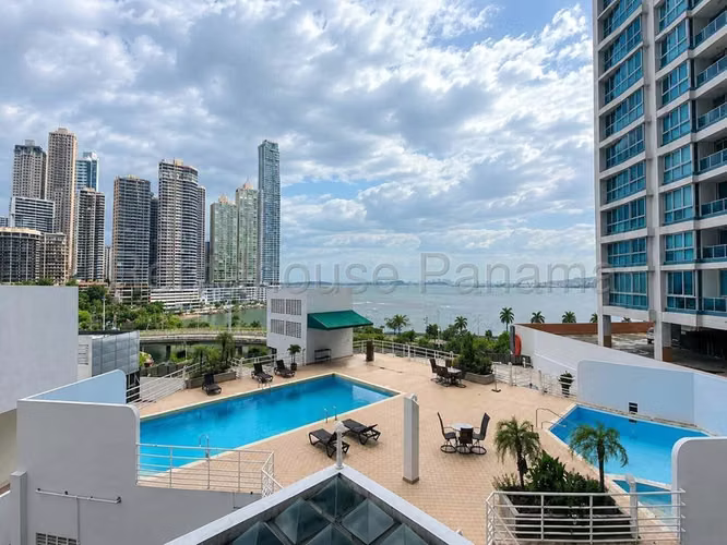 Venta de apartamento en Avenida Balboa AK
