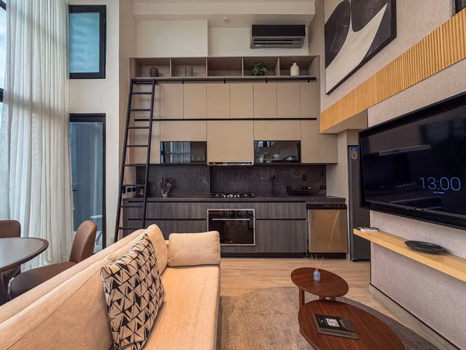 Loft Amoblado de 2 Recámaras en Alquiler en Coco del Mar – 62 m² con Piscina y Gimnasio - Imagen 4