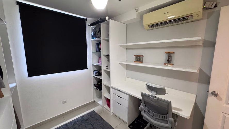 Apartamento en Alquiler en Vía España. PH CITY TOWERS. 27LDC2232