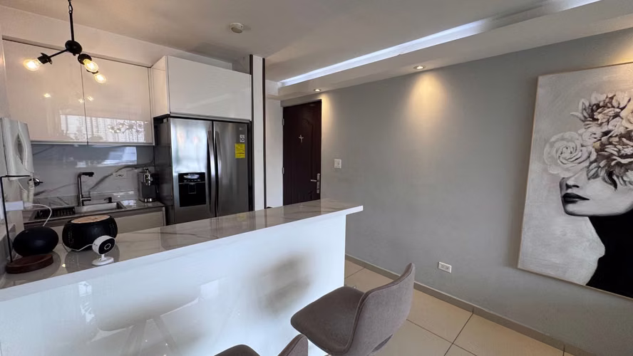 Apartamento en Alquiler en Vía España. PH CITY TOWERS. 27LDC2232