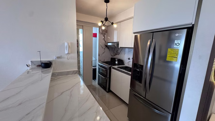 Apartamento en Alquiler en Vía España. PH CITY TOWERS. 27LDC2232
