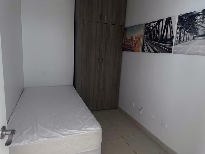 Alquiler PH Oasis On The Bay Piso Alto Vista al Mar Amob - Imagen 8