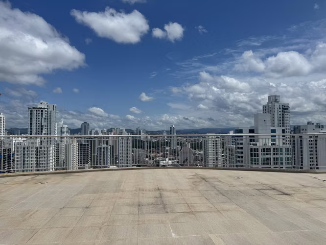 Apartamento de 2 recámaras 2banos con cbe,  San Francisco Bay, Piso alto, vista al mar y 2 estacionamientos