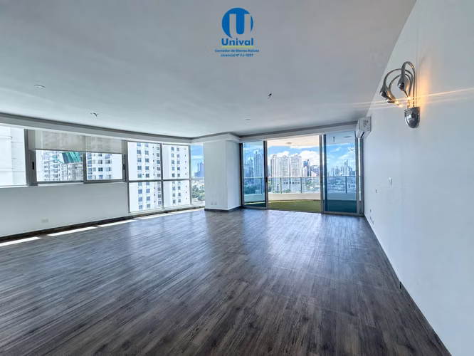 Precio Reducido, Apartamento en Venta en San Francisco - PH Joy Tower