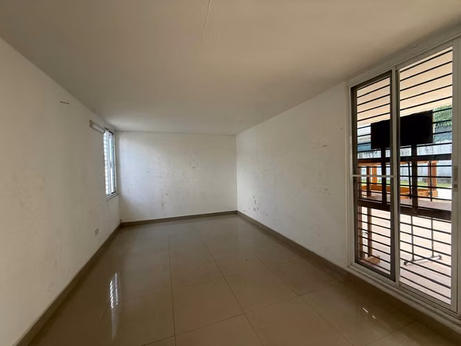 ALTOS DEL GOLF VENDO CASA 