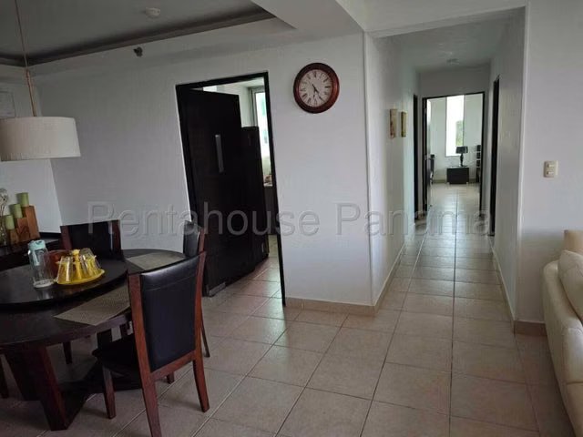 Apartamento amoblado en venta Clayton 25MAM9141.