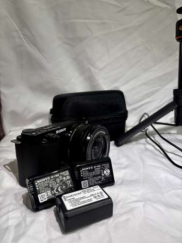 Sony ZV-E10 / 3 BATERIAS / FILTRO ND / TRIPODE.