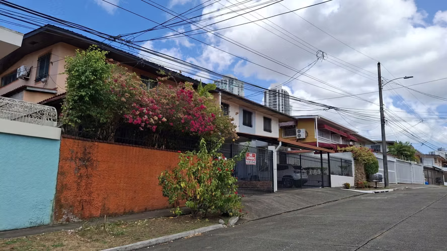 La Loma. 421mts 3r 2.5b Terraza den $320,000.00NEG - Imagen 18