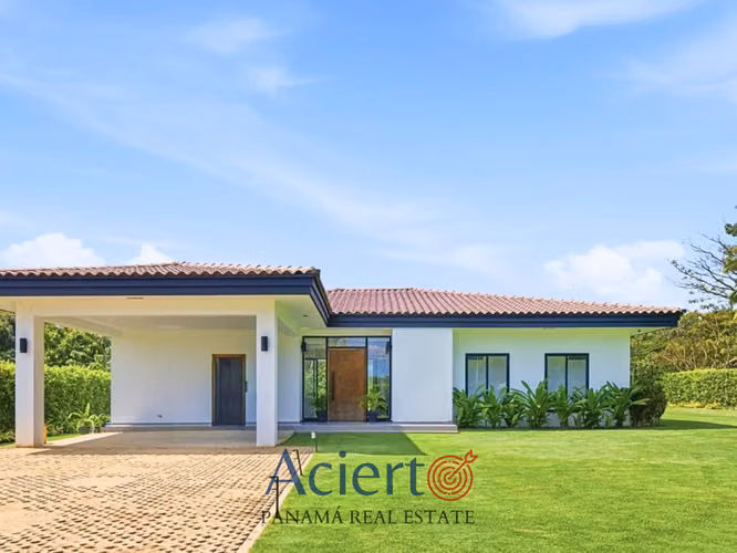 VENTA CASA DE PLAYA RIO HATO