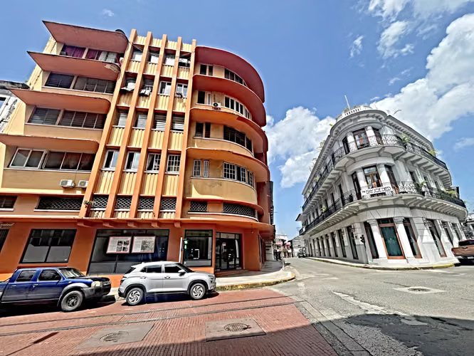 Alquiler de local comercial en Casco Antiguo   AK