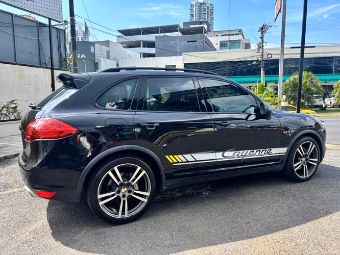 PORSCHE CAYENNE S HYBRID  - Imagen 3