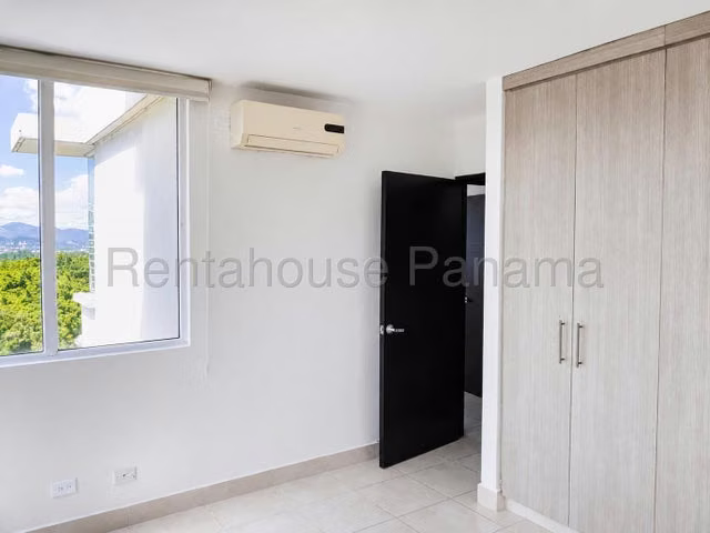 J1779GRR Venta de Apartamento en Edison Park  - Imagen 9