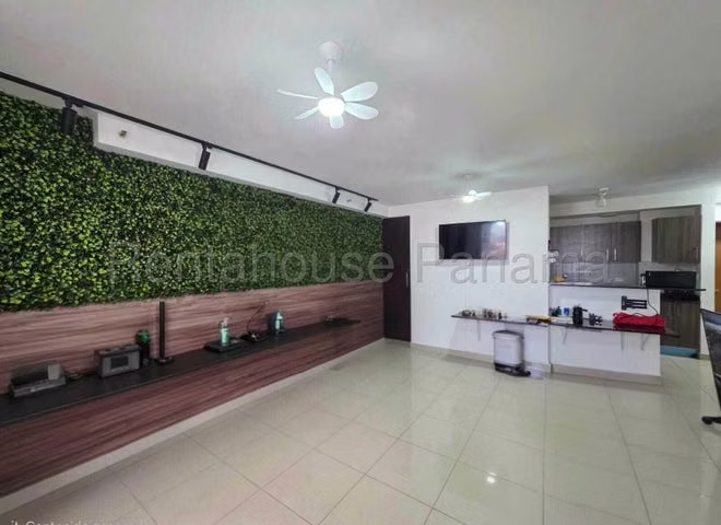 J1714GRR Venta de Apartamento en Carrasquilla 