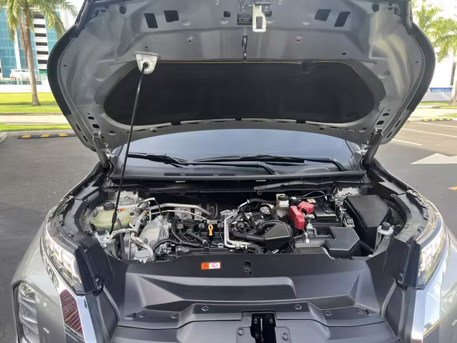 Vendo Mitsubishi outlander 2.5 awd 7 puesto - Imagen 8