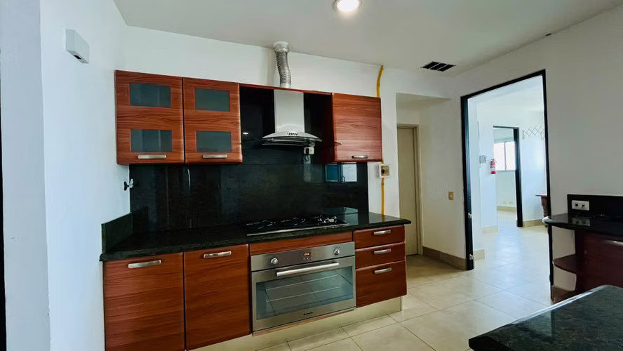  Venta Ten Tower | 453 m² Frente al Mar con Terraza y Vistas Espectaculares en Costa del Este