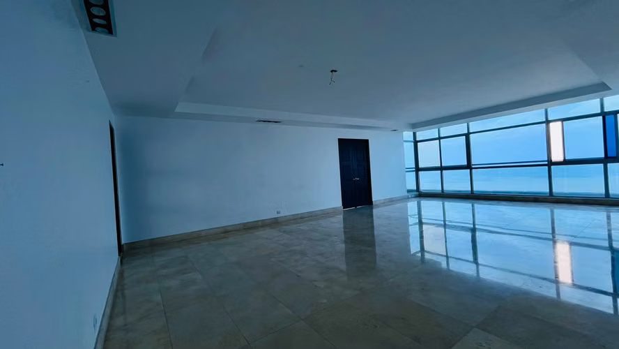  Venta Ten Tower | 453 m² Frente al Mar con Terraza y Vistas Espectaculares en Costa del Este