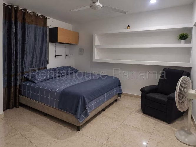 Se Vende Casa en Parque Lefevre LA27-2233