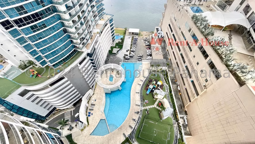Venta Loft Amoblado Frente al Mar con Terraza | 167 m2 | Pacific Village Punta Pacifica - ALYC 24-8493