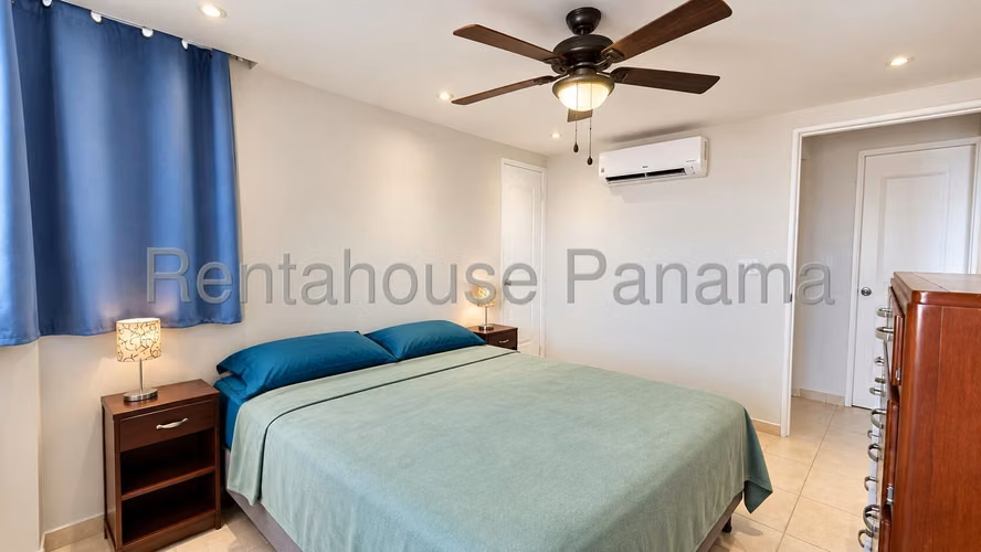 Se Vende Apartamento en Hato Pintado MDV27-2226