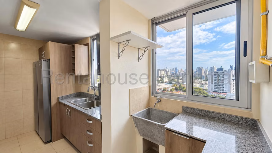 Se Vende Apartamento en Hato Pintado MDV27-2226
