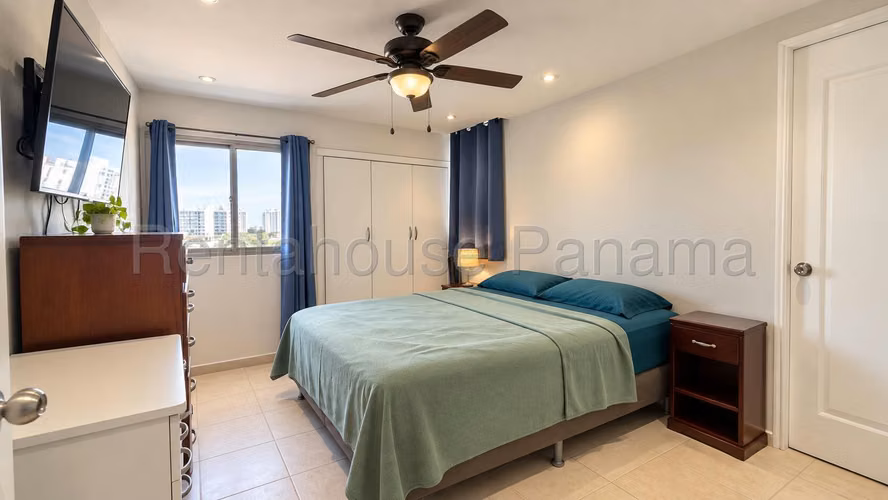 Se Vende Apartamento en Hato Pintado MDV27-2226