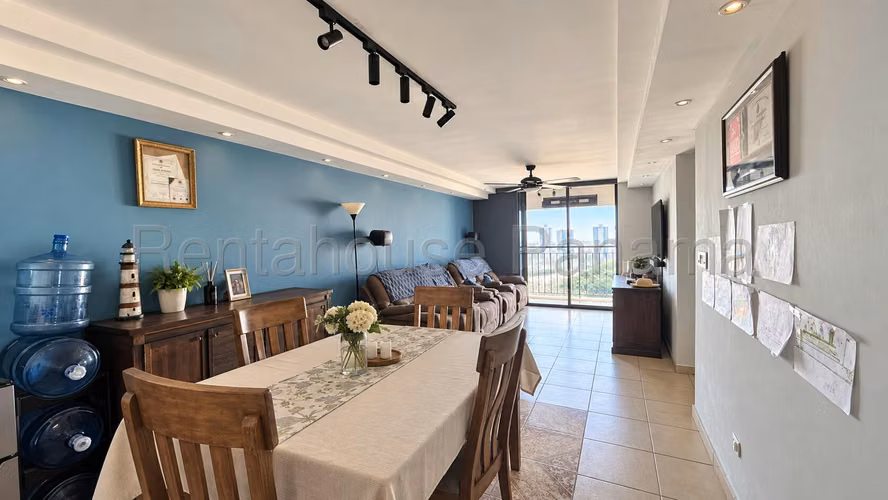 Se Vende Apartamento en Hato Pintado MDV27-2226