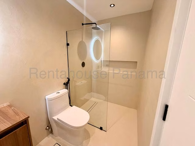 Alquiler de Apartamento en Punta Pacifica 27LBR2231