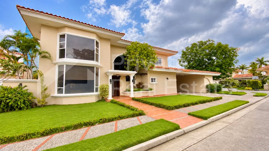 Se Alquila casa en Costa Serena en Costa del Este