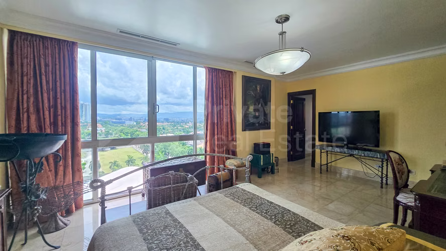 Apartamento en venta PH Paseo del Mar Costa del Este