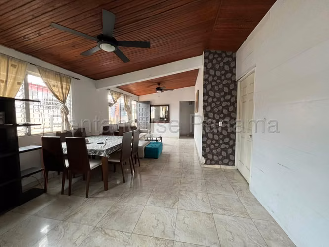 Venta de Casa en Parque Lefevre CCO