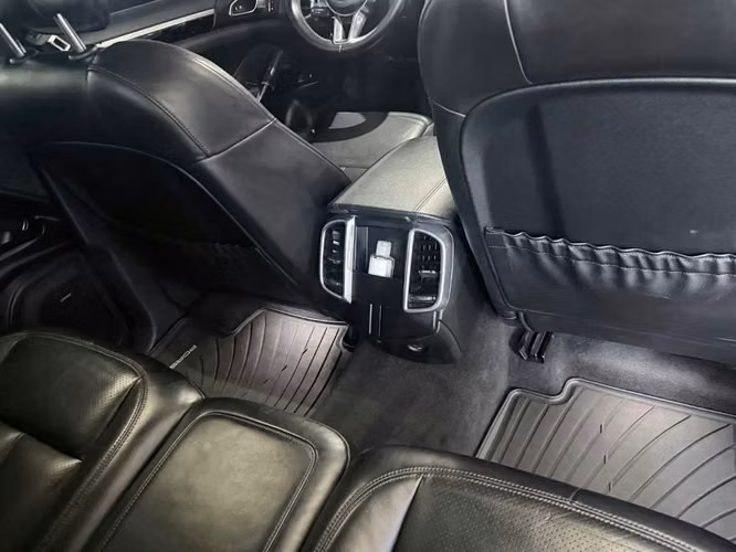 Porsche Cayenne Platinun 2018 EXCELENTE CONDICIONES  - Imagen 5