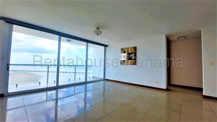 VENTA DE APARTAMENTO EN BAHIA DEL GOLF ALTOS DEL GOLF HQ
