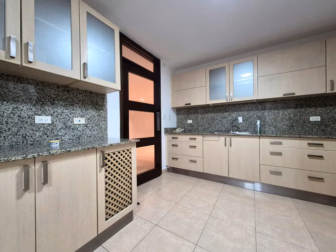 APARTAMENTO EN ALQUILER EN COSTA DEL ESTE – PH PARQUE DEL MAR II - LINEA BLANCA - Imagen 7